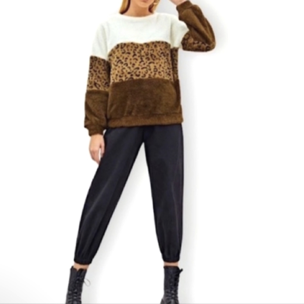Teddy Color Block Leopard Print Sweater Top - Picture 5 of 9